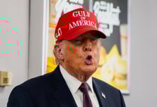 트럼프 "쿠바 심각한 위기, 우호적 인수할 수도"