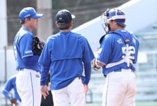 [포토] 배찬승 진정시키는 박세혁