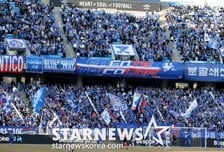 '이정효 효과' K리그 최초 새역사, 역대 최다 관중 신기록 경신... 무려 24071명 운집 [수원 현장]
