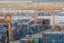 2월 수출액 674.5억달러 '역대 최대'…반도체 수출 160% 증가