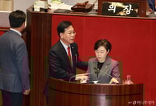 野 "TK통합법, 법사위 논의 위해 필버 중단"...與 "당 입장부터 정리"