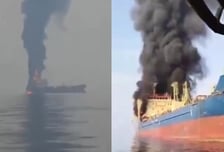 호르무즈 해협서 유조선 피격돼 침몰…승조원 4명은 이란 국적