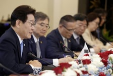 [속보]이재명 대통령 "한-싱가포르 FTA 개선협상 개시…공동선언문 체결"