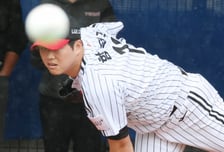 [포토] 함덕주 '불펜서 꿈틀'