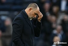 토트넘 임시 감독, 처참한 한탄 "우리? 공격·중원·수비 최악에 '뇌'까지 없다!".... '강등 위기' 총체적 난국에 한숨