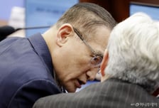 위성락 안보실장, 중동사태에 "우려 않아도"…靑 "초기단계" 예의주시