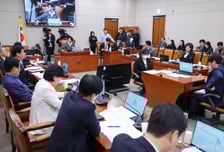 "법왜곡죄는 1단계"...與, 법관·행정처 겨냥 '더 센' 사법개혁 시동