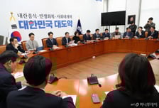 '사법개혁' 완수한 與, 검찰개혁 속도…"3월 중 관련 법안 처리"