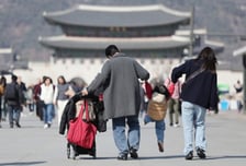 [오늘 날씨] 맑은 하늘, 낮 최고 14도…밤부터 미세먼지 '나쁨'