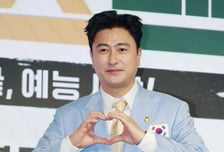 "100% 망해" 안정환 피자집 창업 두고 시끌..."기부 목적" 해명 나섰다