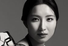 여왕의 또 다른 얼굴…올림픽 2관왕 김길리, 샤넬 화보 "재미있는 경험"