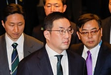 구광모 회장 "기술은 결국 사람 향해야"…LG AI대학원 개원