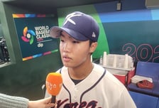 정우주의 비장한 각오 "10개 구단 팬 응원에 책임감→최선 다하고 하늘의 뜻 기다린다"