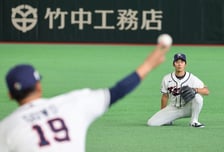 [포토]'우석이형 위해 포수 변신' 박영현
