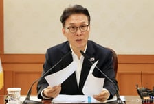 김민석 총리 "중동상황 여파, 분야별 대책 디테일 채워 나가야"
