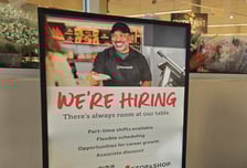 美 2월 민간고용 깜짝 증가 '건설·의료 훈풍'…작년 7월 이후 최대