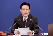 [속보]李대통령 "중동 체류 우리 국민 빠짐없이 파악해 비상 철수 대책 치밀하게 준비해 달라"