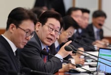 李 대통령, '휘발유값 급등' 직격…"돈이 마귀라지만 너무 심해, 최고가 지정 신속하게"