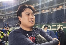 무려 17년 만에 도쿄돔 찾는 류현진이 정우주에게 "오늘 스트라이크 많이 던지자!"