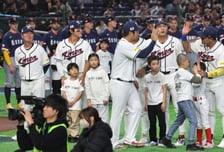 [포토]'체코전 도열한 대한민국 류지현 감독과 야수들'