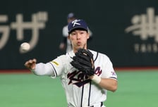 [포토]'주자는 태그아웃, 타자주자도 잡았다' 김혜성