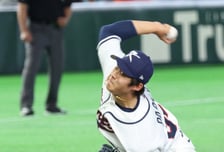 [포토]'6회초 무실점 책임진' 박영현