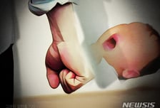 갈비뼈 부러져 숨진 16개월 여아…친모 "학대 행위 없었다" 혐의 부인