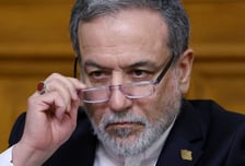 이란 외무장관 "미국에 휴전 요청한 적 없어…후계자 선출 간섭 말라"