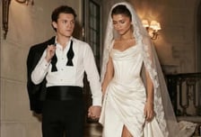 '비밀 결혼설' 스파이더맨 커플, 웨딩사진 확산…알고보니 AI 합성