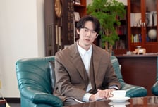 배우 유연석, 모교 세종대 강단에 선다...2026학년도 특임교수 임용