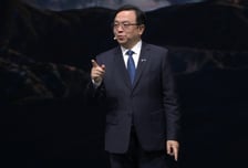 "휘발유 주유만큼 편하다"…BYD, 9분만에 충전 끝내는 전기차 공개