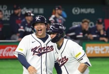 한국계 위트컴·존스 홈런 '펑펑펑'... WBC는 왜 '국적' 아닌 '혈통'을 중시할까