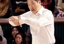 '이례적 극대로' 전희철 SK 감독 "이건 프로팀이 아니다... 아마추어보다 못했다" [수원 현장]