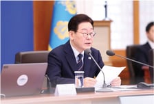 "속도 강조하는 '현장지휘관'"...참모들 얘기 들어봤더니