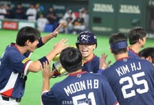 대박 'WS 우승 멤버 위엄' 김혜성 투런포 대폭발! 오타니 '3피트 아웃'시키는 혼신의 수비까지 [WBC 한일전]