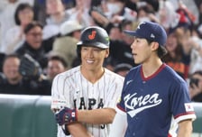 [포토] 7회말 2타점 적시타 요시다