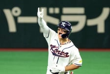 [한번에쓱]'도영이가 해냈다!' 6회말 1-2 뒤집는 역전투런 김도영