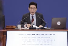 "이유 있는 이재명 지지율" 외신 주목…'스펙 아닌 역량' 지선판 흔든다