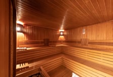 남성 전용 사우나서 음란행위…도망치다 붙잡힌 '현직 경찰관'