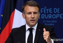 프랑스 마크롱 대통령, 이란 대통령과 통화…"호르무즈 항행 보장해야"