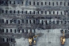 '175명 사망' 이란 여자 초등학교 공습 책임론...트럼프 "자작극"