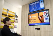 SKB, 현대차 블루핸즈 매장에 '디지털 사이니지' 구축