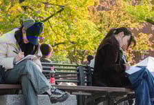 글 쓰면서 매달 240만원 월급 받는다…오늘부터 '문학상주작가' 모집