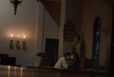 '미혼남녀의 효율적 만남' 한지민♥박성훈, 키스로 '썸' 시작…설렘 폭발 [종합]