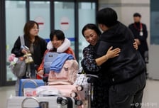 출발 직전까지 대피 경보…UAE 체류 국민 203명, 전세기 타고 무사 귀국