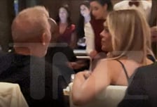 71세 케빈 코스트너, 29세 모델과 열애설…42살 차이