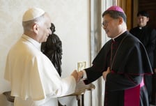 정순택 대주교, 교황과 세계청년대회 논의…"100만명 맞을 준비"