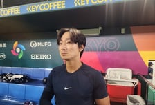 'LG 동료' 웰스와 맞대결 앞두고 유쾌한 신민재 "오늘 하나 치면, 한국 가서 놀리겠다"