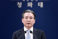 [속보]김용범 정책실장 "석유 최고가격제, 이번주 내 시행…2주 주기"