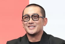 '빌딩 5채 매입' 하정우도 못 버텼다..."부동산 불황에 건물 손절"